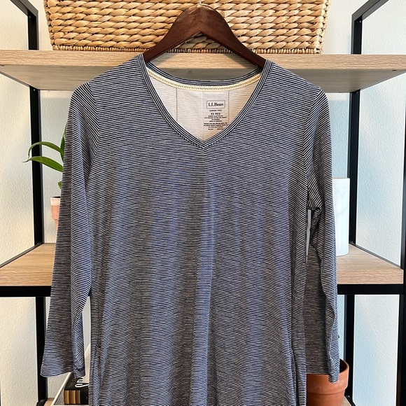 L.L. Bean Stretch Organic Cotton Jersey Long Sleeve Striped Dress w/Pockets, XS - Picture 2 of 7